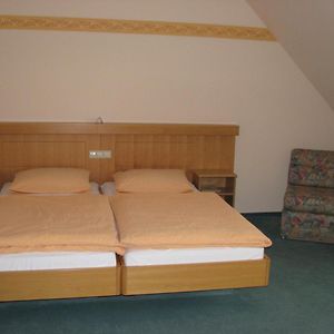Economy Zimmer